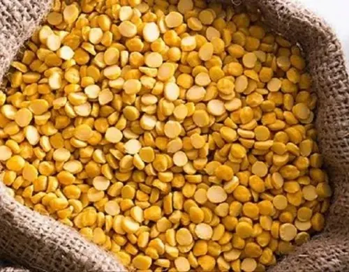 Desi chickpeas / chana dal